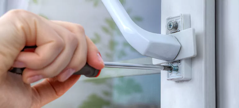 Window Crack Repair in Holiday, FL