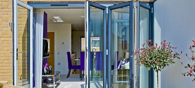 Commercial Door Glass Repair in Holiday, FL