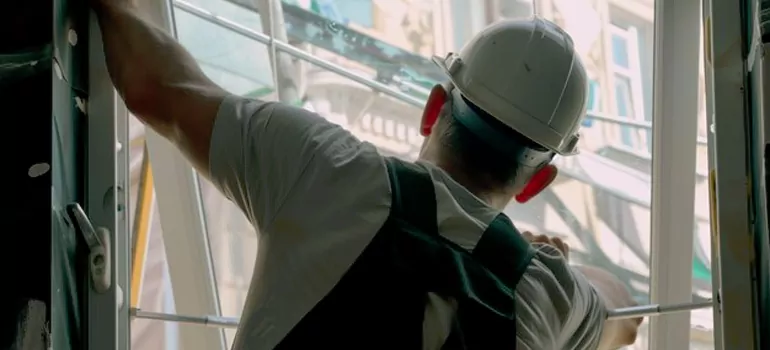 Install Exterior Storm Windows in Holiday, FL